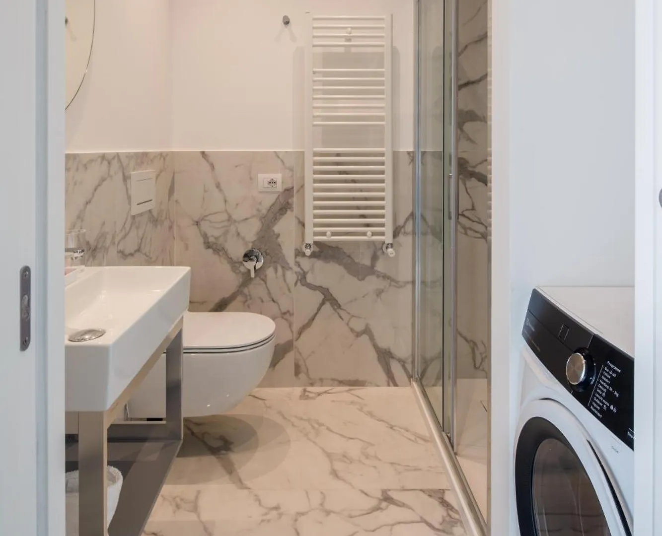 Apartment Suite Lucrezio In Rome Italy