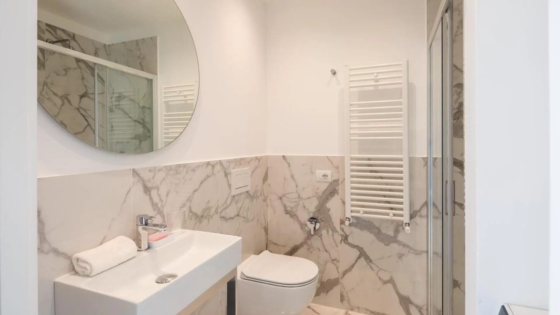 Suite Lucrezio In Rome Apartment